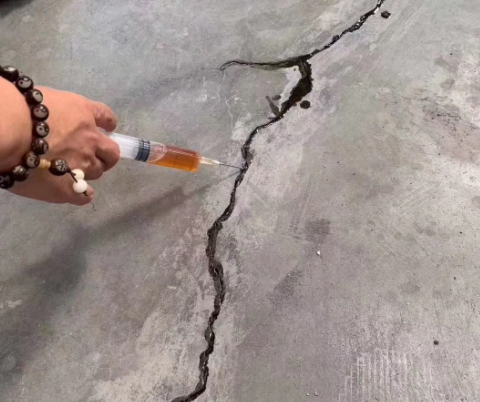 红花岗混凝土裂缝修补技术详解​