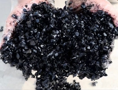 红花岗沥青冷补料（沥青砂）的优势特点与施工流程解析