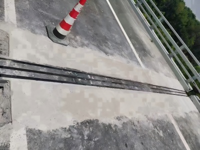 红花岗伸缩缝更换后浇筑材料快速结构修补料速砼的产品特点及施工流程​